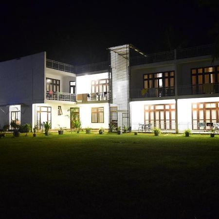 Seacoast Sanctuary Beach Hotel Dikwella Esterno foto